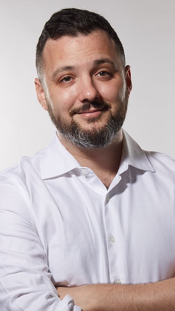 Xavi Robles Mastermind