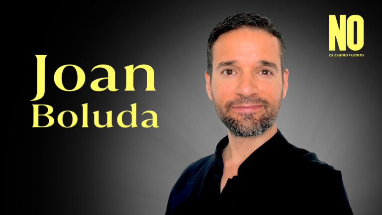 423. Nuestro Claude saca humo (Joan Boluda)
